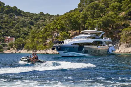 2024-Azimut-Grande-27M - Navis Marine