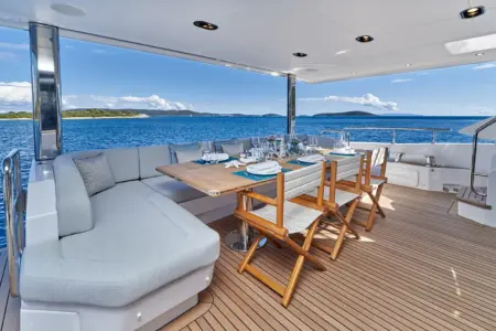 2024-Azimut-Grande-27M - Navis Marine