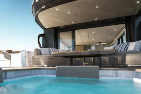 2026 Azimut Seadeck 9