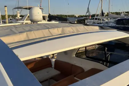 2014-Bavaria-sport-35-ht - Navis Marine