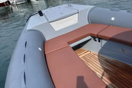 2017 Pirelli Pirelli Pzero 880 L Sport Custom Edition - Navis Marine