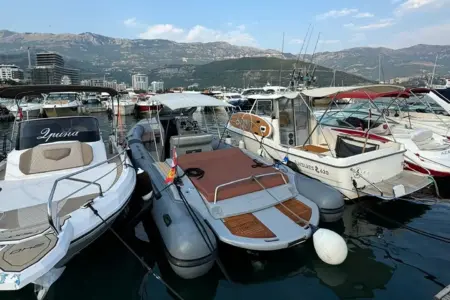 2017 Pirelli Pirelli Pzero 880 L Sport Custom Edition - Navis Marine