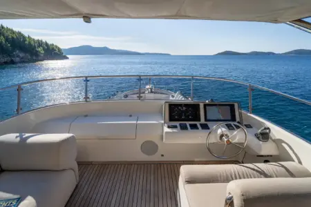 2024 MENORQUIN 68 FLYBRIDGE - Navis Marine