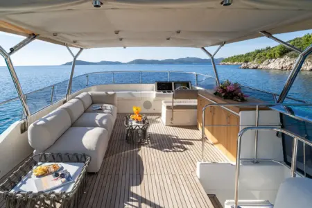 2024 MENORQUIN 68 FLYBRIDGE - Navis Marine