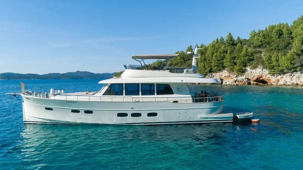 2024 MENORQUIN 68 FLYBRIDGE