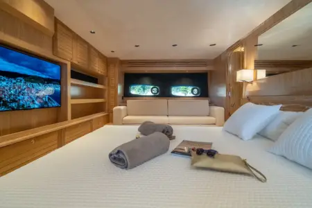2024 MENORQUIN 68 FLYBRIDGE - Navis Marine