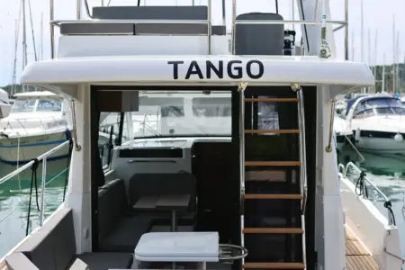 2023 BENETEAU ANTARES 11 FLY - Navis Marine