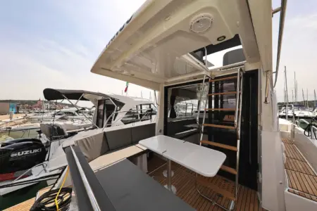 2023 BENETEAU ANTARES 11 FLY - Navis Marine