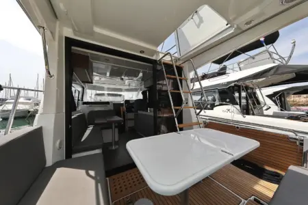 2023 BENETEAU ANTARES 11 FLY - Navis Marine