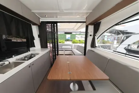 2023 BENETEAU ANTARES 11 FLY - Navis Marine