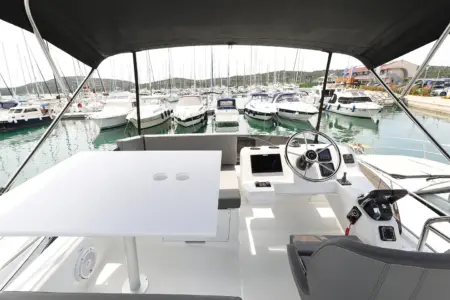 2023 BENETEAU ANTARES 11 FLY - Navis Marine