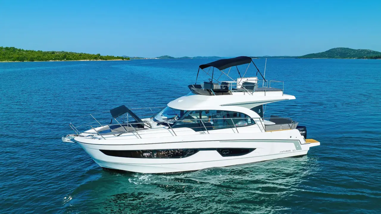 2023 BENETEAU ANTARES 11 FLY
