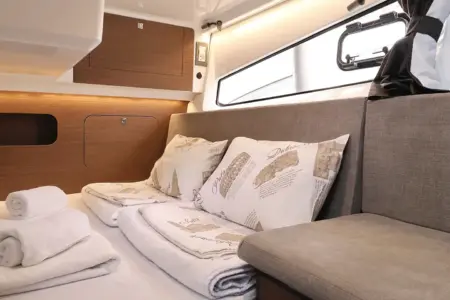 2023 BENETEAU ANTARES 11 FLY - Navis Marine