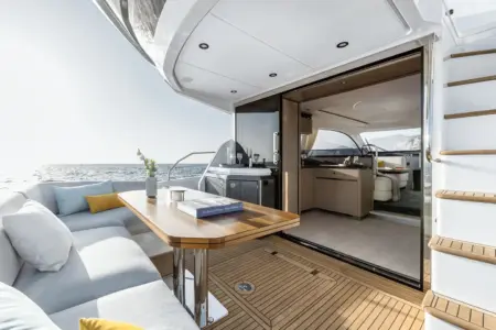 2024 AZIMUT 53 FLY - Navis Marine
