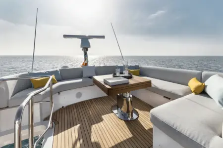2024 AZIMUT 53 FLY - Navis Marine