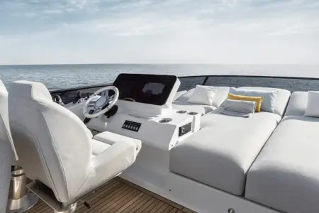 2024 AZIMUT 53 FLY - Navis Marine