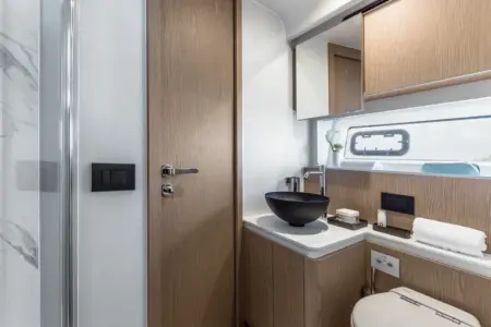 2024 AZIMUT 53 FLY - Navis Marine