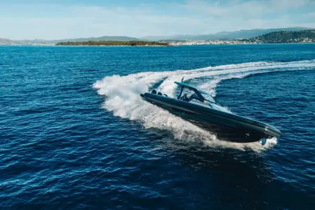 PIRELLI 44 - Navis Marine