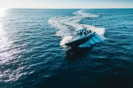 PIRELLI 44 - Navis Marine