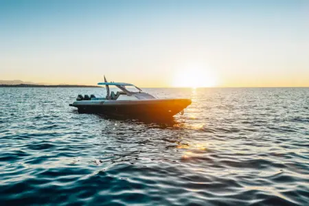 PIRELLI 44 - Navis Marine