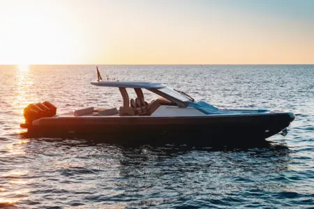 PIRELLI 44 - Navis Marine